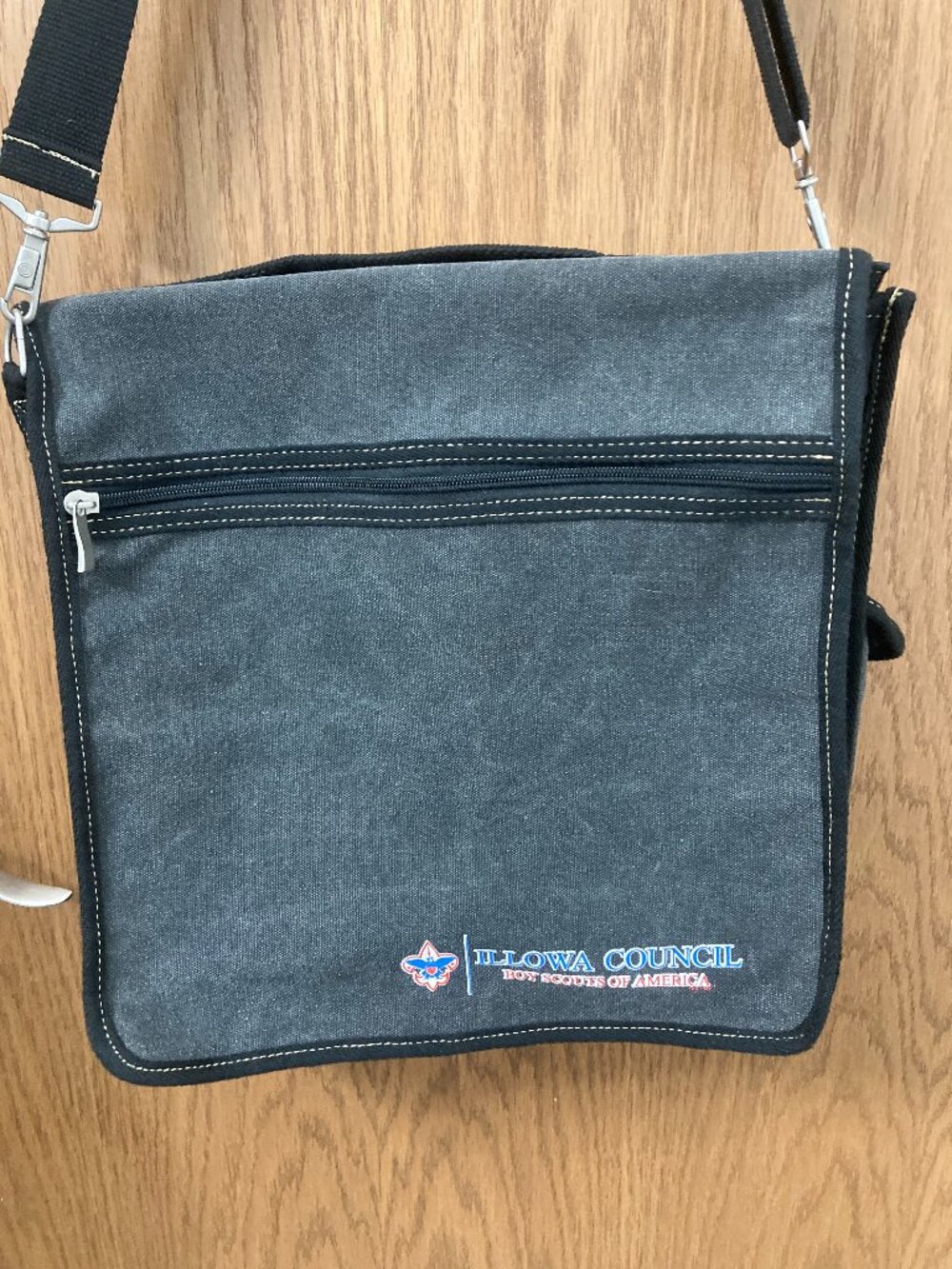 Boy Scouts of America Illinois Iowa Quad Cities Council Canvas Messenger Bag
